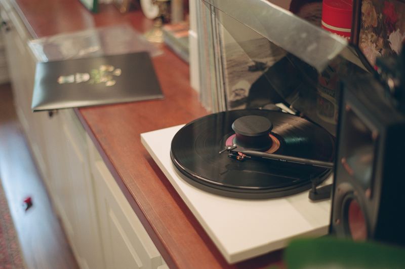 Spinning Billy — Home. Color photograph by Jeff Pearson.